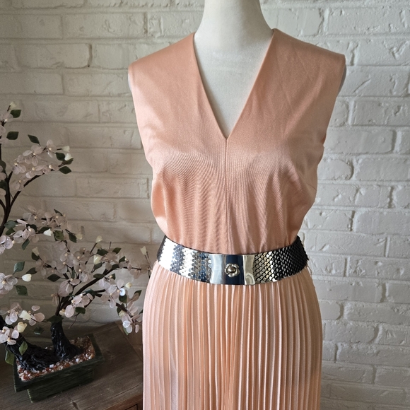 Vintage 1970s Peach Accordion Maxi Dress + Belt, S/M, Party, Casual - Picture 4 of 7